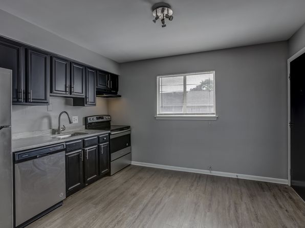 629 W Maple Rd APT 10