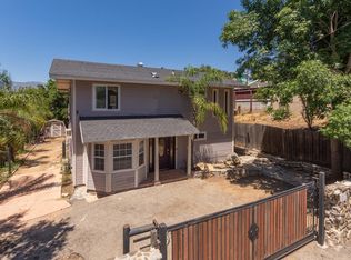 225 Santa Ana Blvd, Oak View, CA 93022