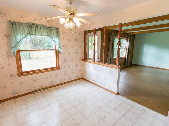 3rd image of 621 Rivermoor Pkwy