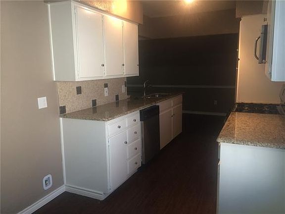 5th image of 1501 Donley Dr