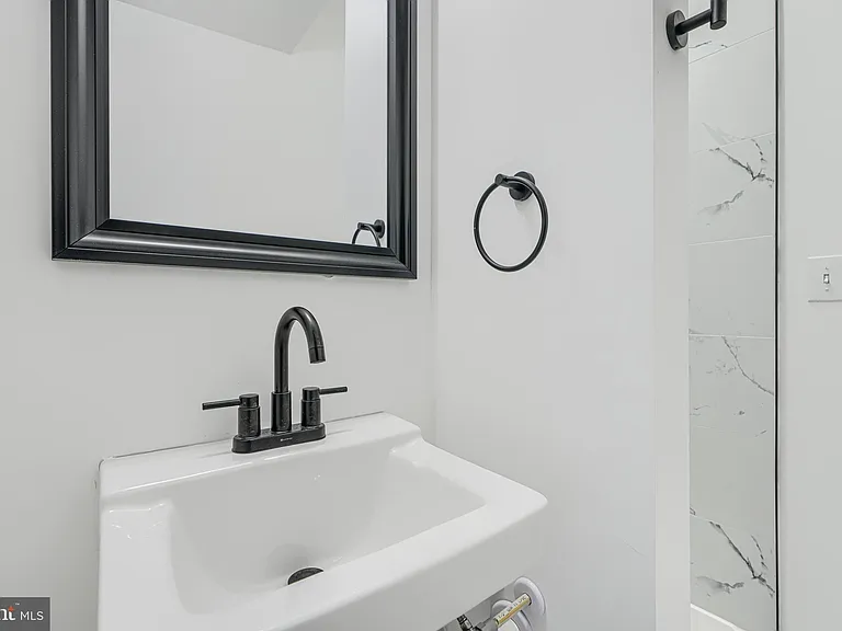 7 Carrollton Ave — Photo 28