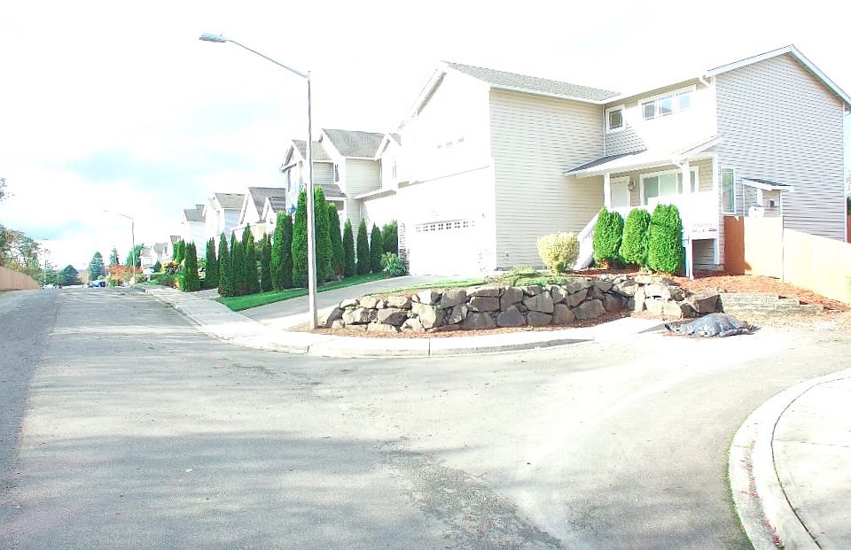 1st image of 3225 44th St NE
