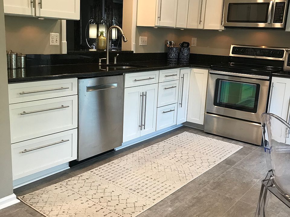 Light-filled kitchen