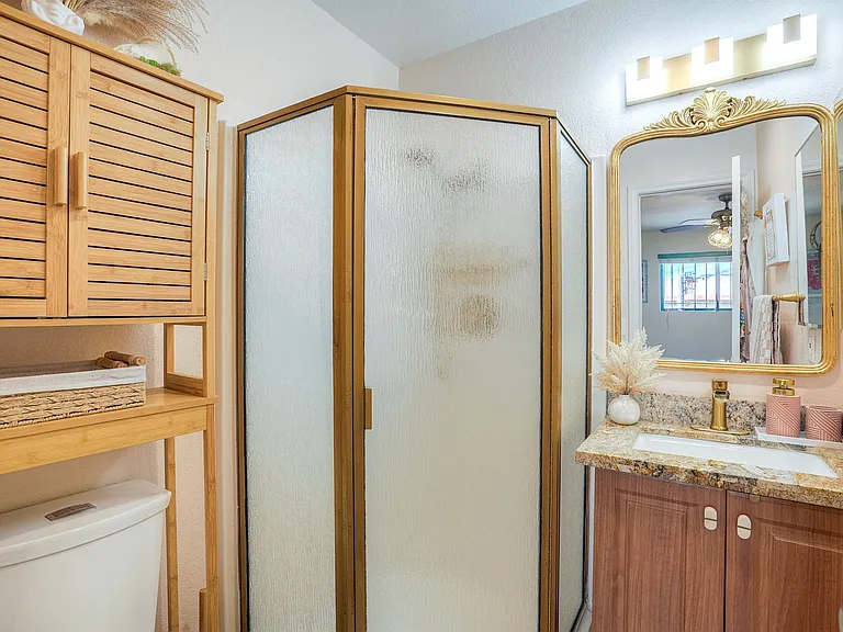 4075 Marlborough Ave — Photo 15