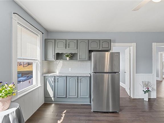 5th image of 736 Social St #2R