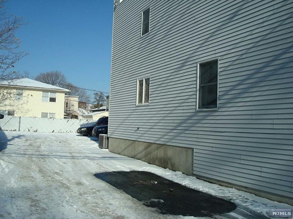 2nd image of 335 Passaic Ave