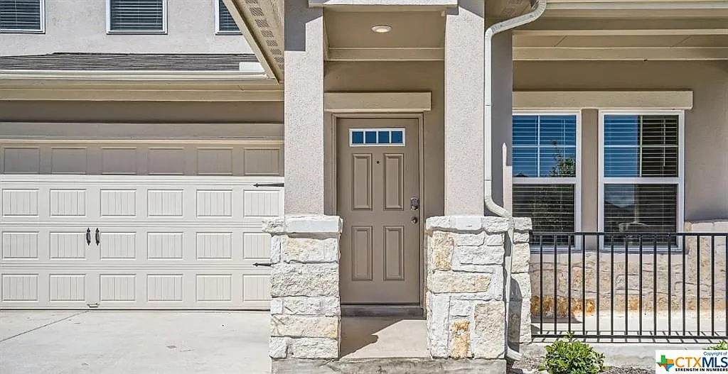 Building Photo - 6400 Rounded Pebble Ln