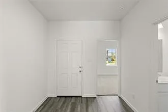 4 bed, 1827 sqft, $2,600 — Photo 4