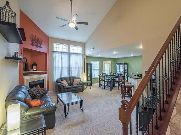 2nd image of 5025 Calais Dr