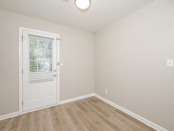 5th image of 6067 Lynwood Dr
