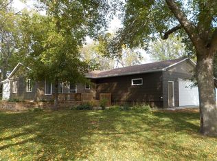 313 17th St NE, Watertown, SD 57201
