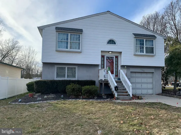 600 Kayser Ave, Pine Hill, NJ 08021