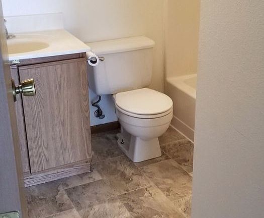 5th image of 107 22nd St NW APT 301