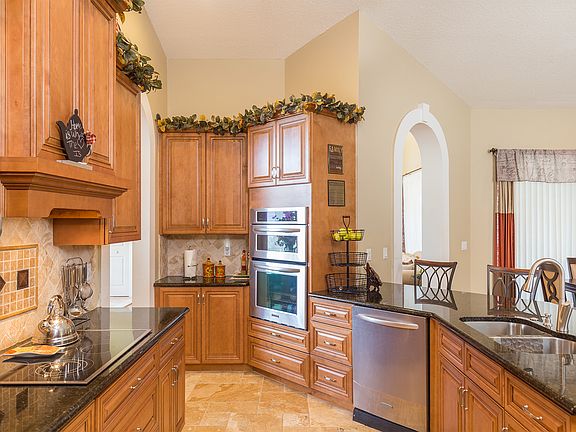 3rd image of 2966 Hillcreek Cir S