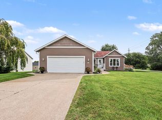 1618 Claystone Ct, Zeeland, MI 49464