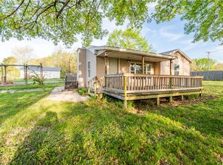 409 2nd St, Washburn, MO 65772