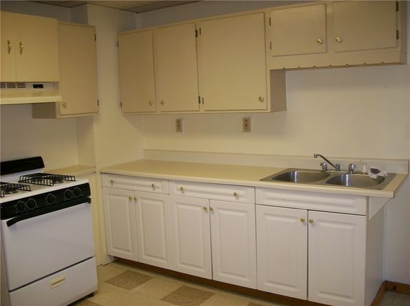381 Chestnut St, Hyde Park, PA 15641