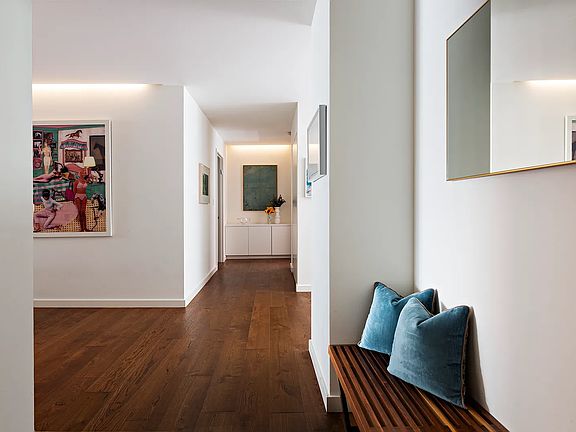 2nd image of 201 E 62nd St APT 4D