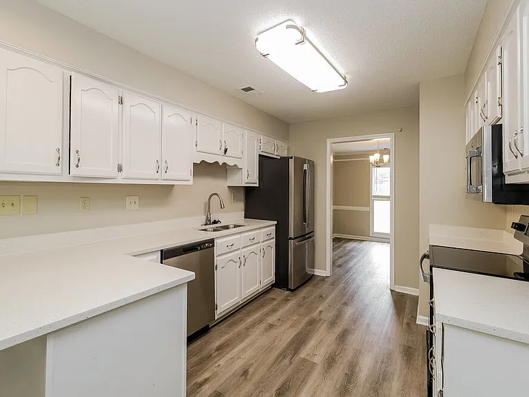 488 Mysen Dr — Photo 8