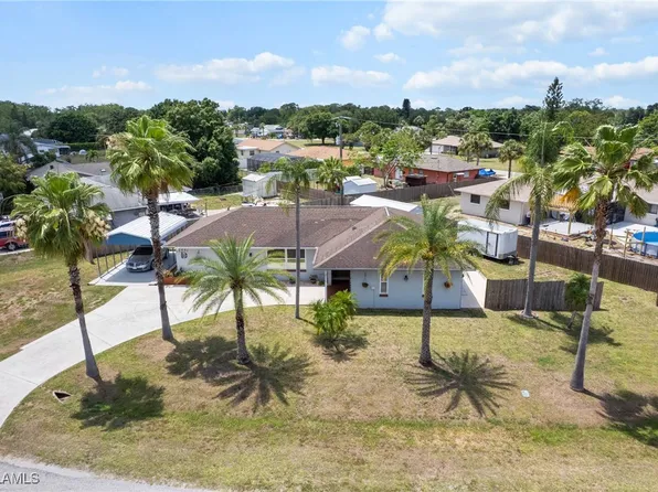 2551 Barcelona Ave, Fort Myers, FL 33905