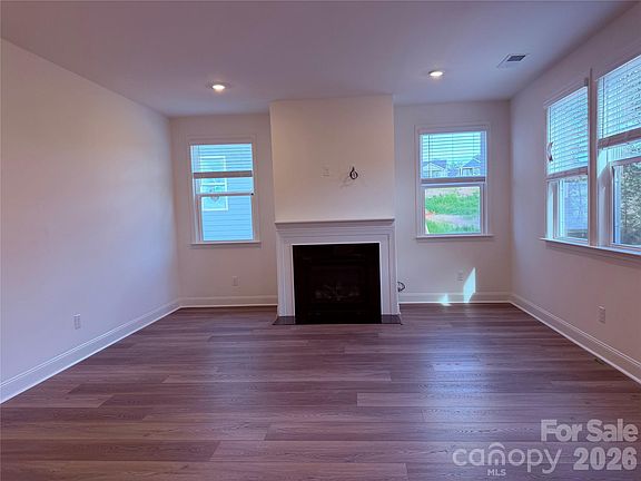 4th image of 2116 Norwood Ct
