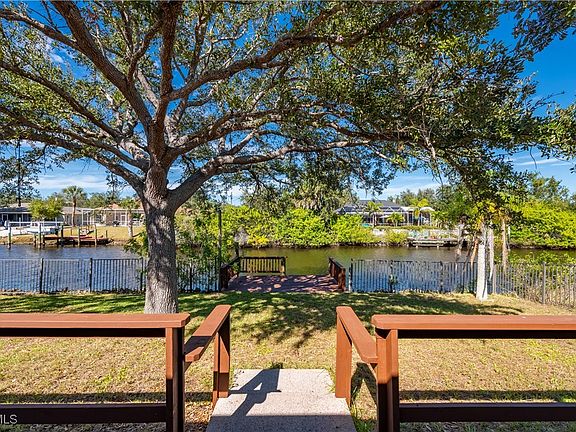 5th image of 17356 Gulfspray Cir