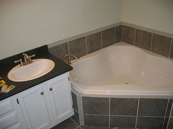 Master bath upgraded