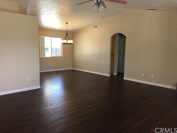 5th image of 18554 Seaforth St