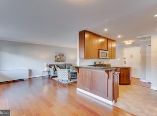 4720 Chevy Chase Dr APT 101, Chevy Chase, MD 20815