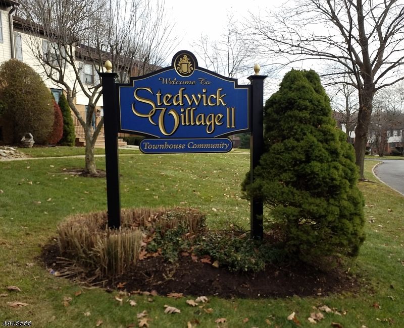 1st image of 131 STEDWICK DR