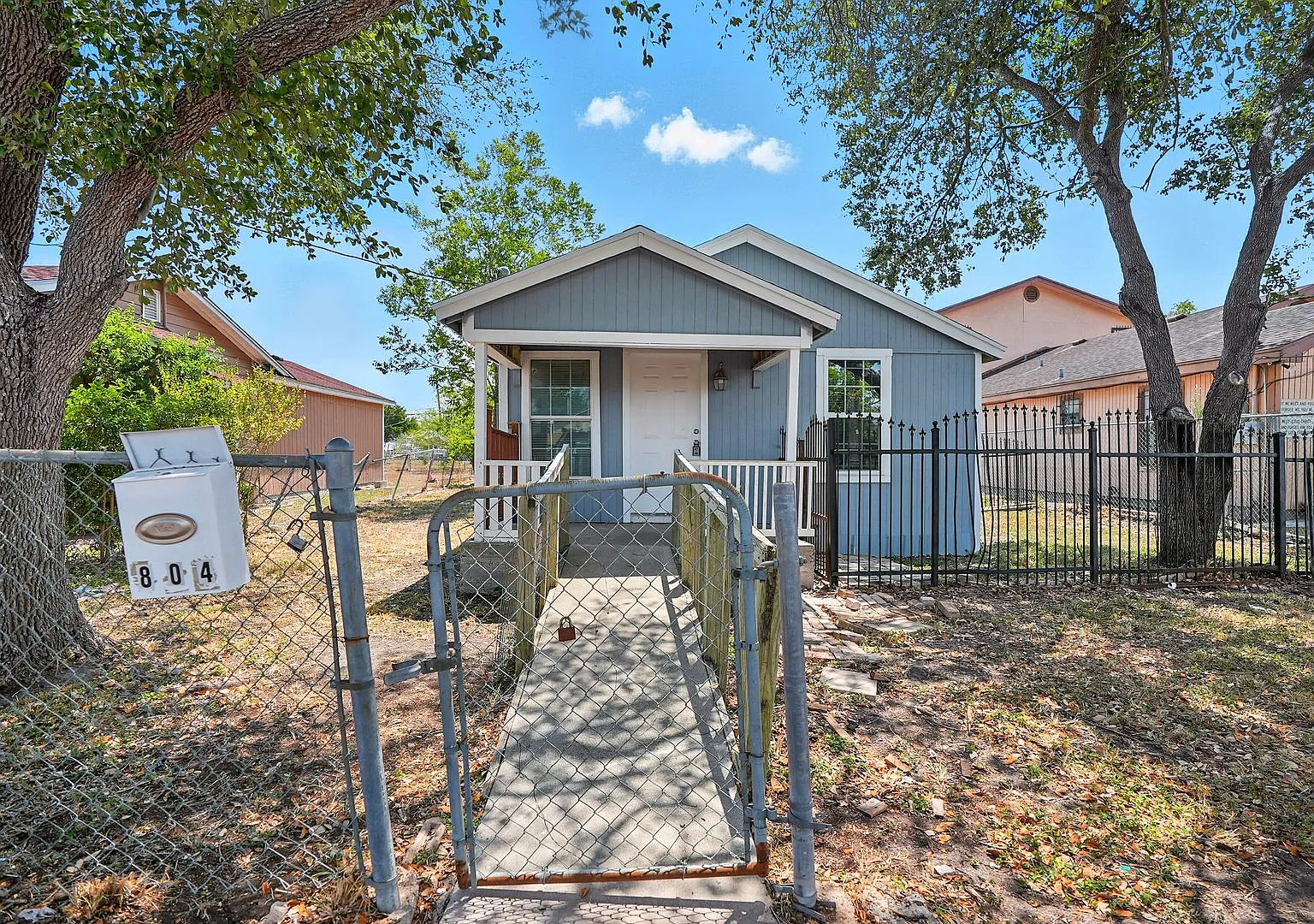 Charming 2-Bedroom Home in Robstown Newly Remodeled! — Photo 1