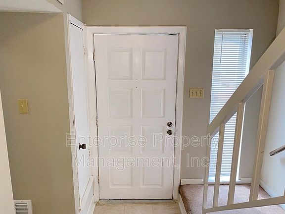 4th image of 8176 Harley St