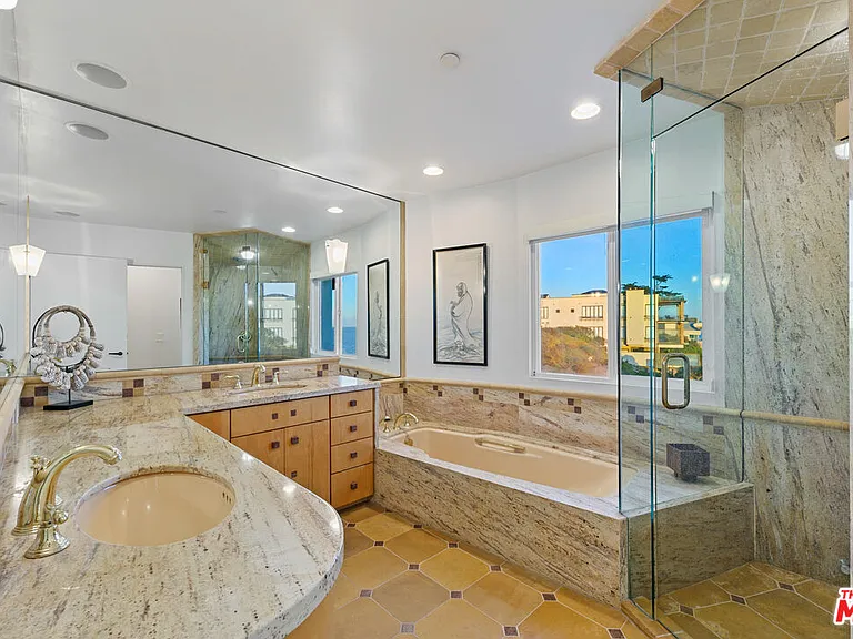 31626 Sea Level Dr — Photo 31