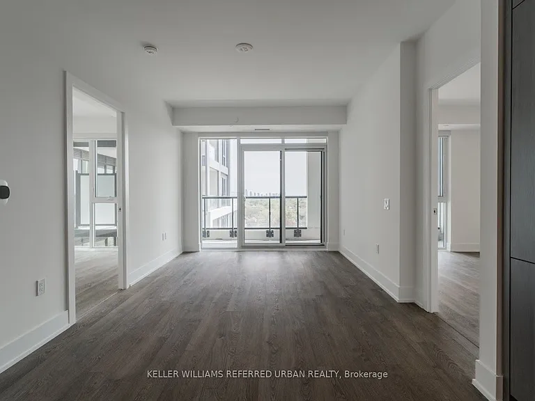 858 Dupont St #702 — Photo 5
