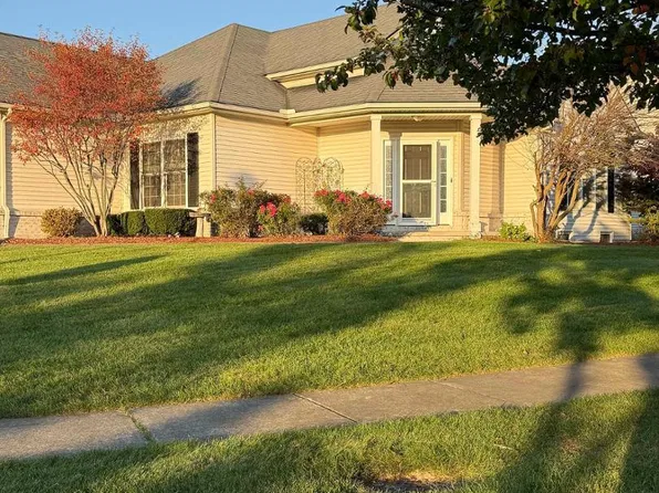 1202 Plum Grove Ln, Toledo, OH 43615
