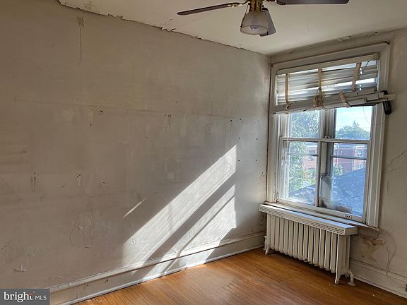 4th image of 6649 N Fairhill St