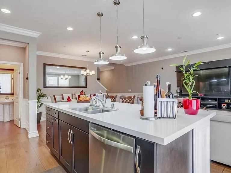 22057 Barrington Way — Photo 13