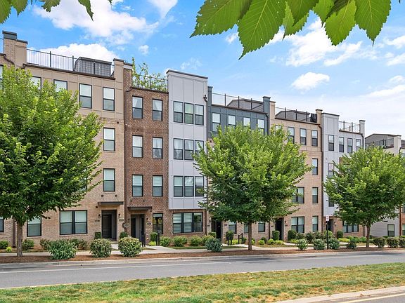 3rd image of 610 Noush Ct