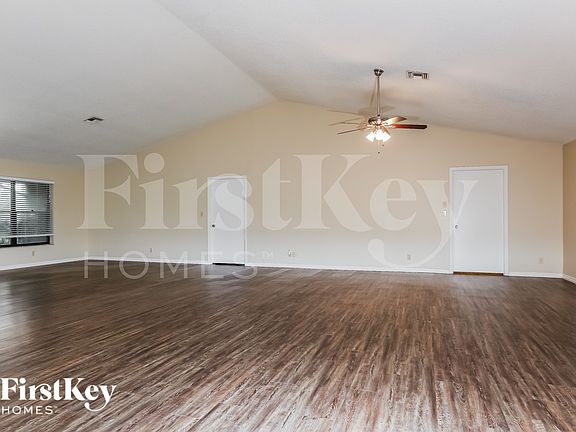 5th image of 3999 NW 73rd Way
