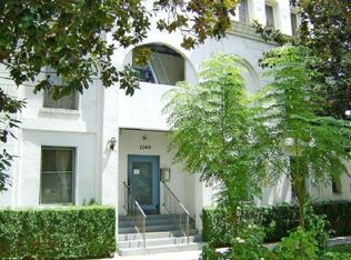1740 Winona Blvd #207, Los Angeles, CA 90027