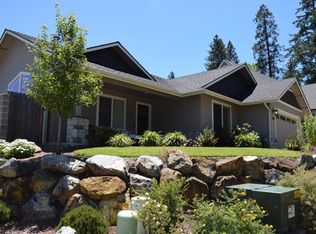 303 NW Collette Way, Grants Pass, OR 97526