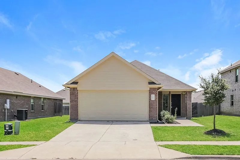 1608 Dove Cir