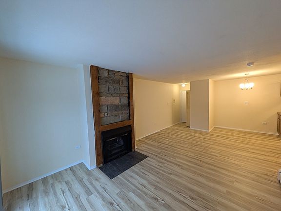 3rd image of 715 Grove Dr APT 205