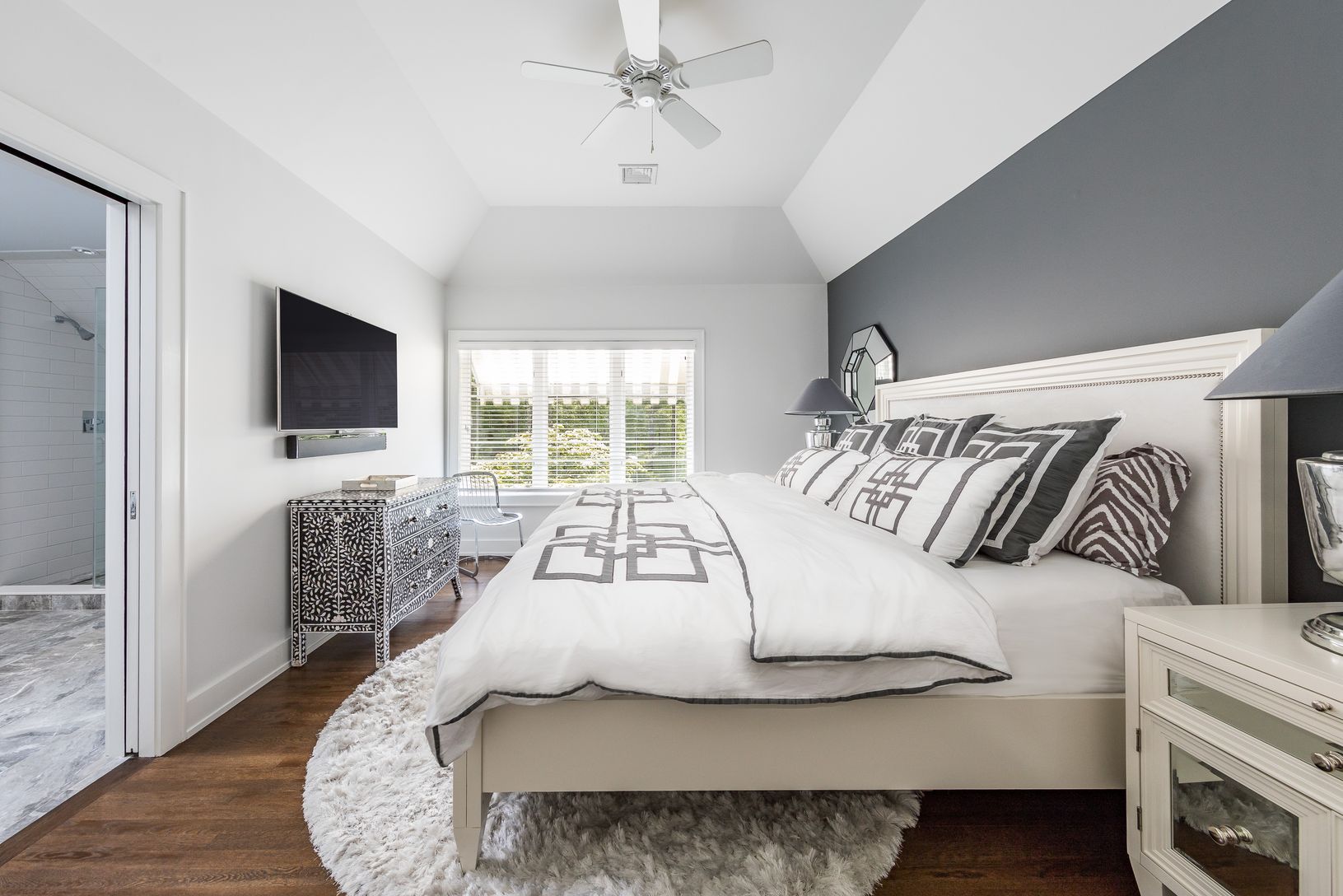 Guest Bedroom 4