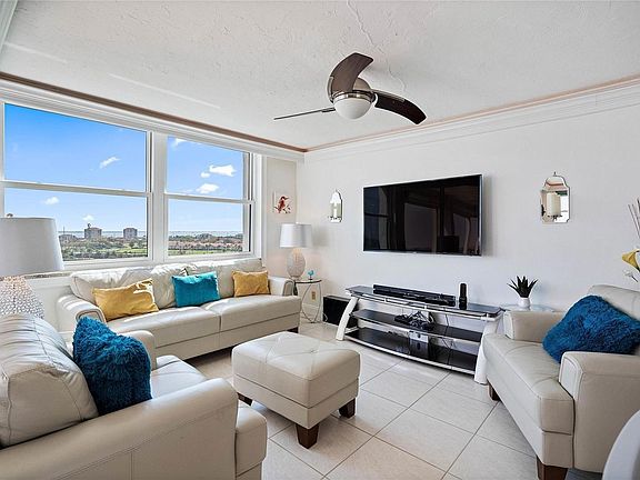 4th image of 6265 Sun Blvd APT 1202