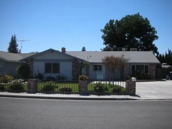 2139 S Valley St, Visalia, CA 93277