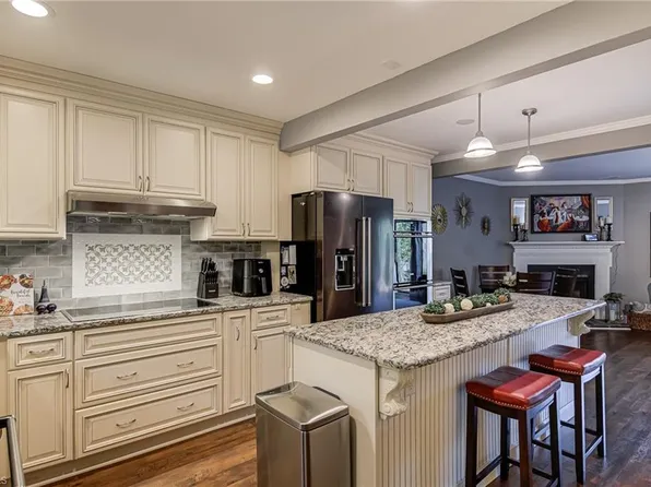 404 Herndon Dr, Winston Salem, NC 27104