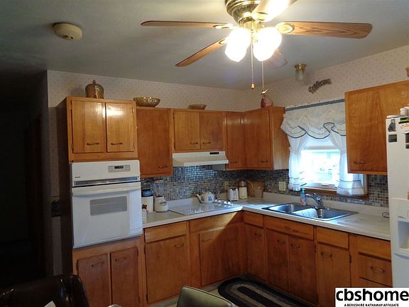 2nd image of 2211 S 15th St