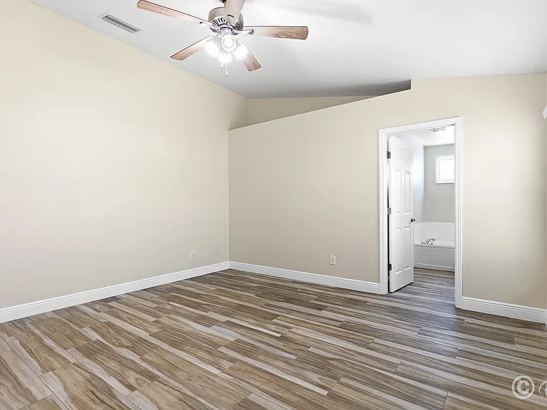 6447 Clair Shore Dr — Photo 24