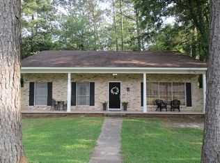219 Idlewood Dr, Chickasaw, AL 36611